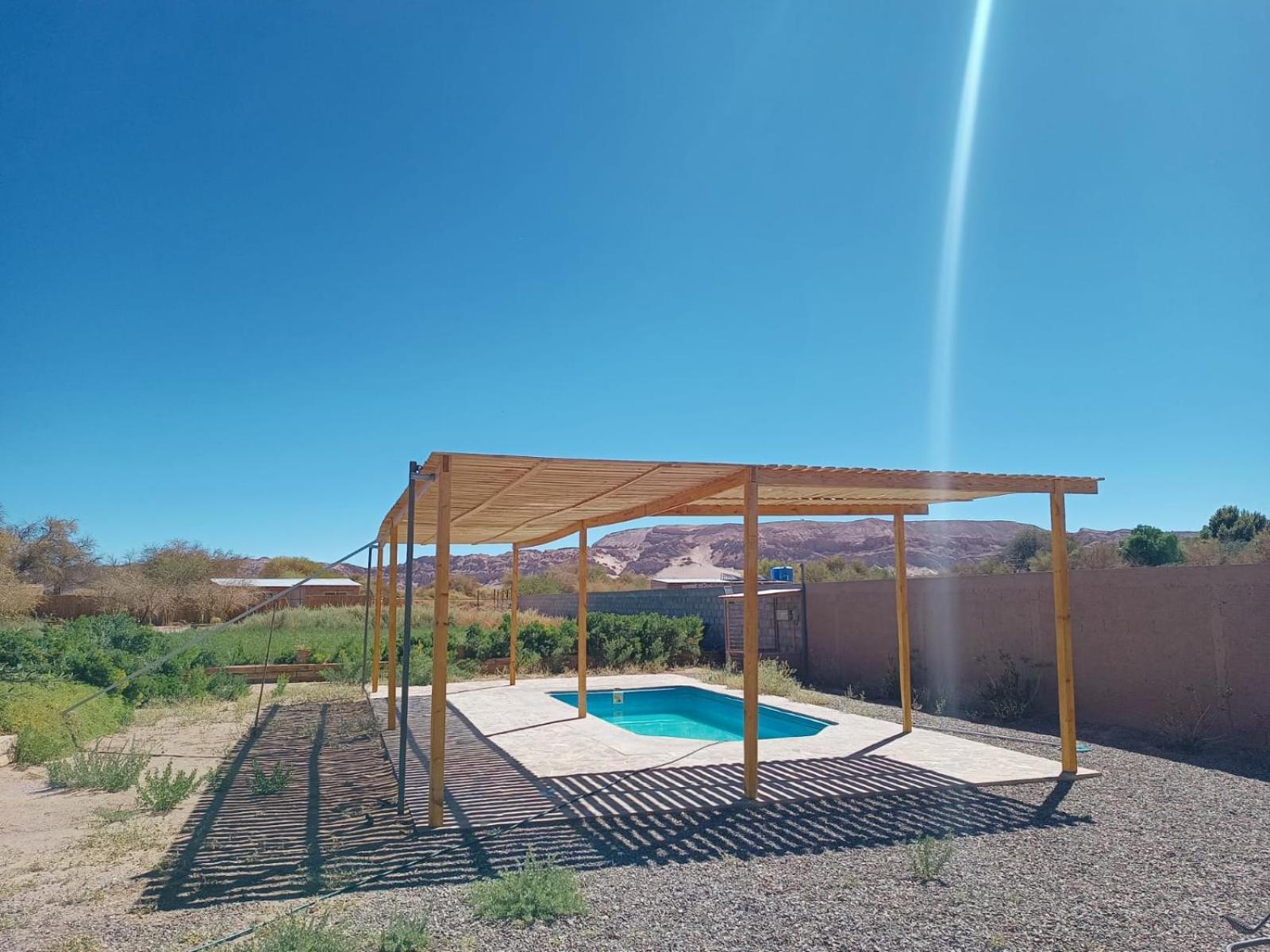 Tiunur Lodge Solor Exterior photo